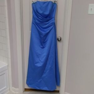 David's Bridal Style 8567 in Horizon Blue